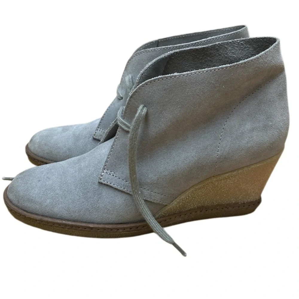 EUC J. Crew Gray Chukka Wedge Suede Boot Size 7